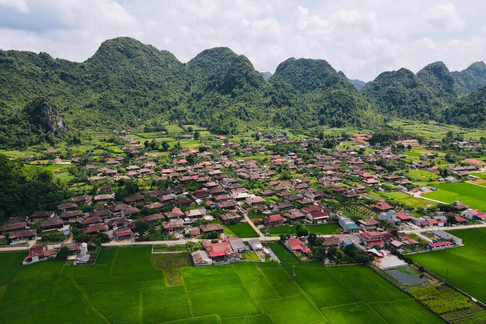 Duong Cong Chich Homestay ランソン市 エクステリア 写真